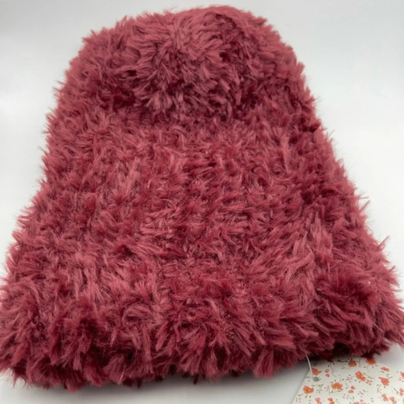 Free People - Head in the Clouds Fuzzy Beanie, Berry, NWT - Picture 5 of 6